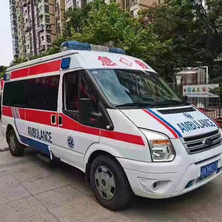 安定长途救护车护送病人返乡
